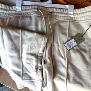 Cream white man jogger